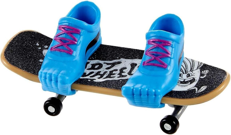 Hot Wheels Skate - 1 Fingerboard & 1 Pair of Removable Skate Shoes ,HVJ83 Food S
