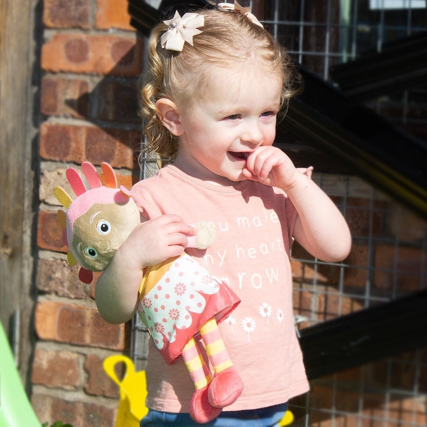 IN THE NIGHT GARDEN Upsy Daisy Talking Teddy Bear, Cbeebies Cute & sensory toys.