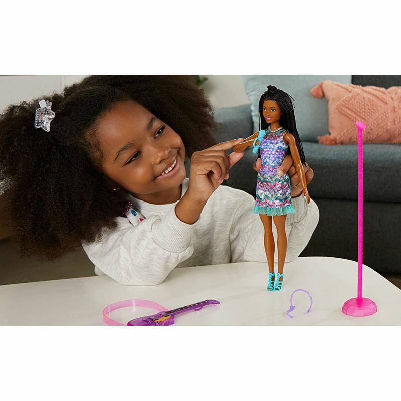 New Barbie Singing Brooklyn Doll - Big City, Big Dreams (GYJ22)