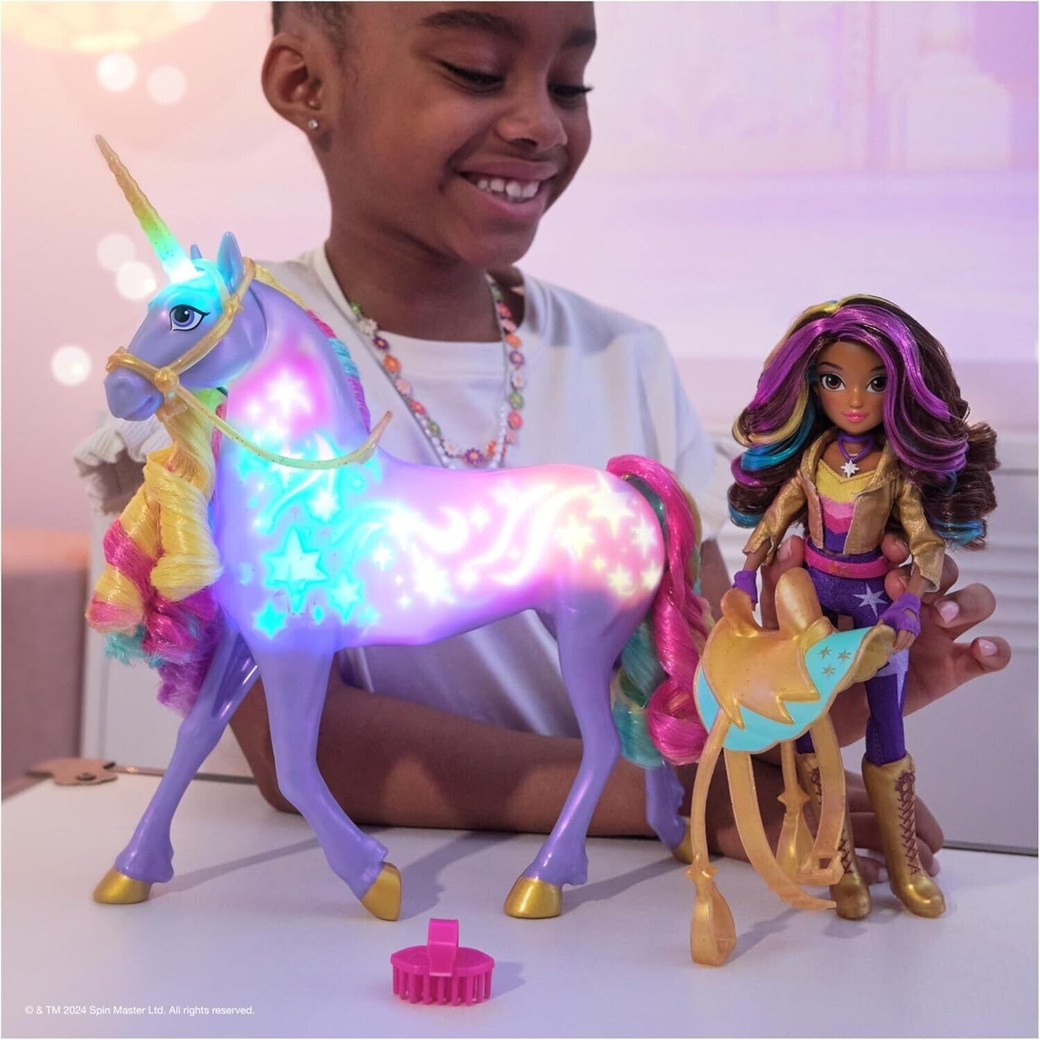 Unicorn Academy, Interactive Rainbow Light-up Wildstar Unicorn Toy with Lights,