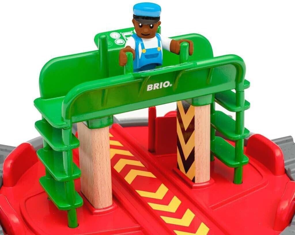 BRIO World Train Turntable & Figure for Kids Age 3 Years Up - Wooden Railway Set