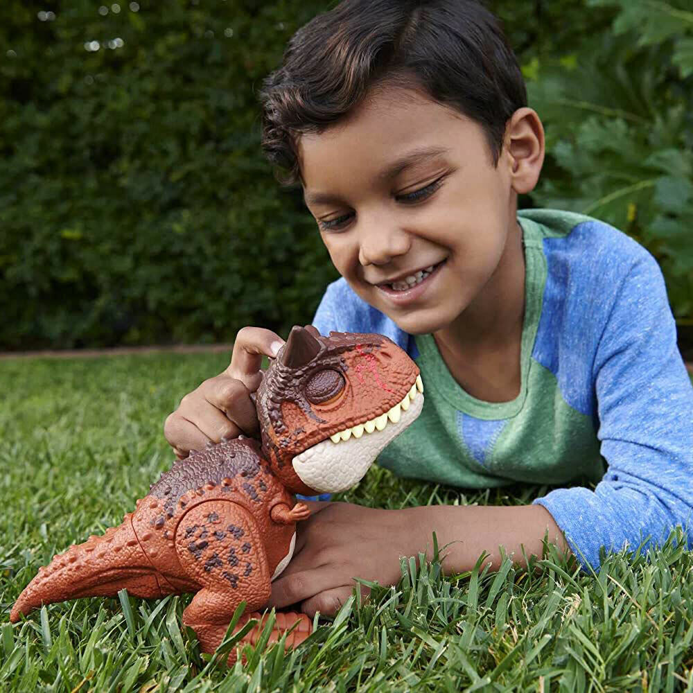 New Jurassic World Camp Cretaceous Wild Chompin' Carnotaurus Toro Toy Figure