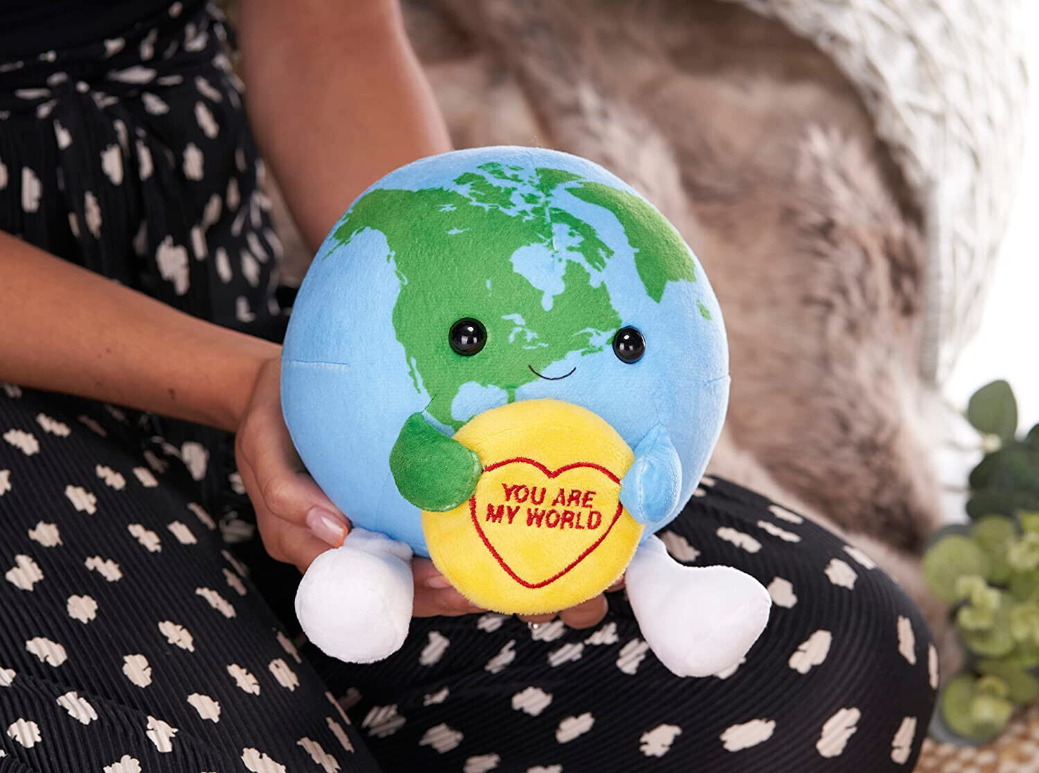 Earth Posh Paws Cuddly Toy - Perfect Children's Gift from Swizzels