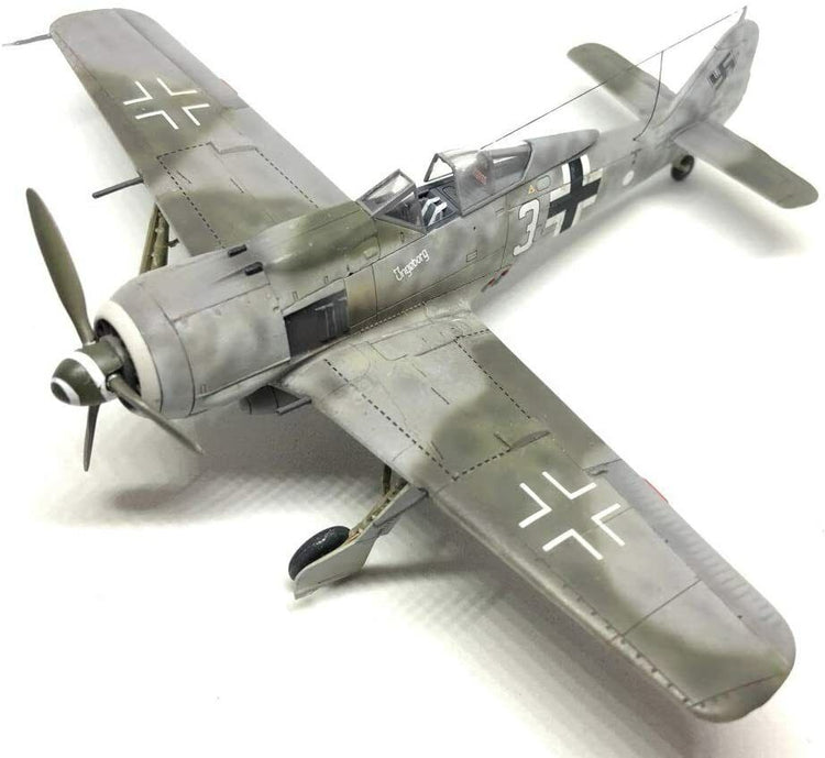 New Airfix 1:72 Focke-Wulf Fw190-A8 Model Kit - A01020A